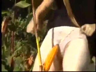 Japanese Farm Wife Masturbates in Cornfield - Must-See Jav Flasher Outdoor Scene!